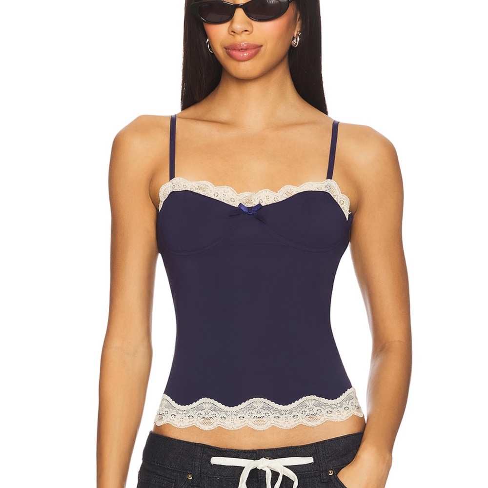 Lioness Top Model Cami in Deep Sea